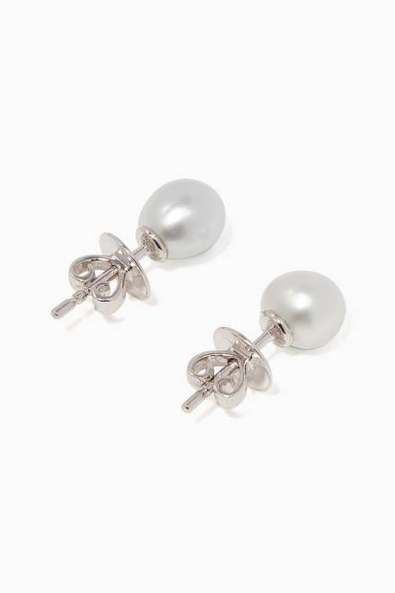 hover state of Akila Pearl Stud Earrings