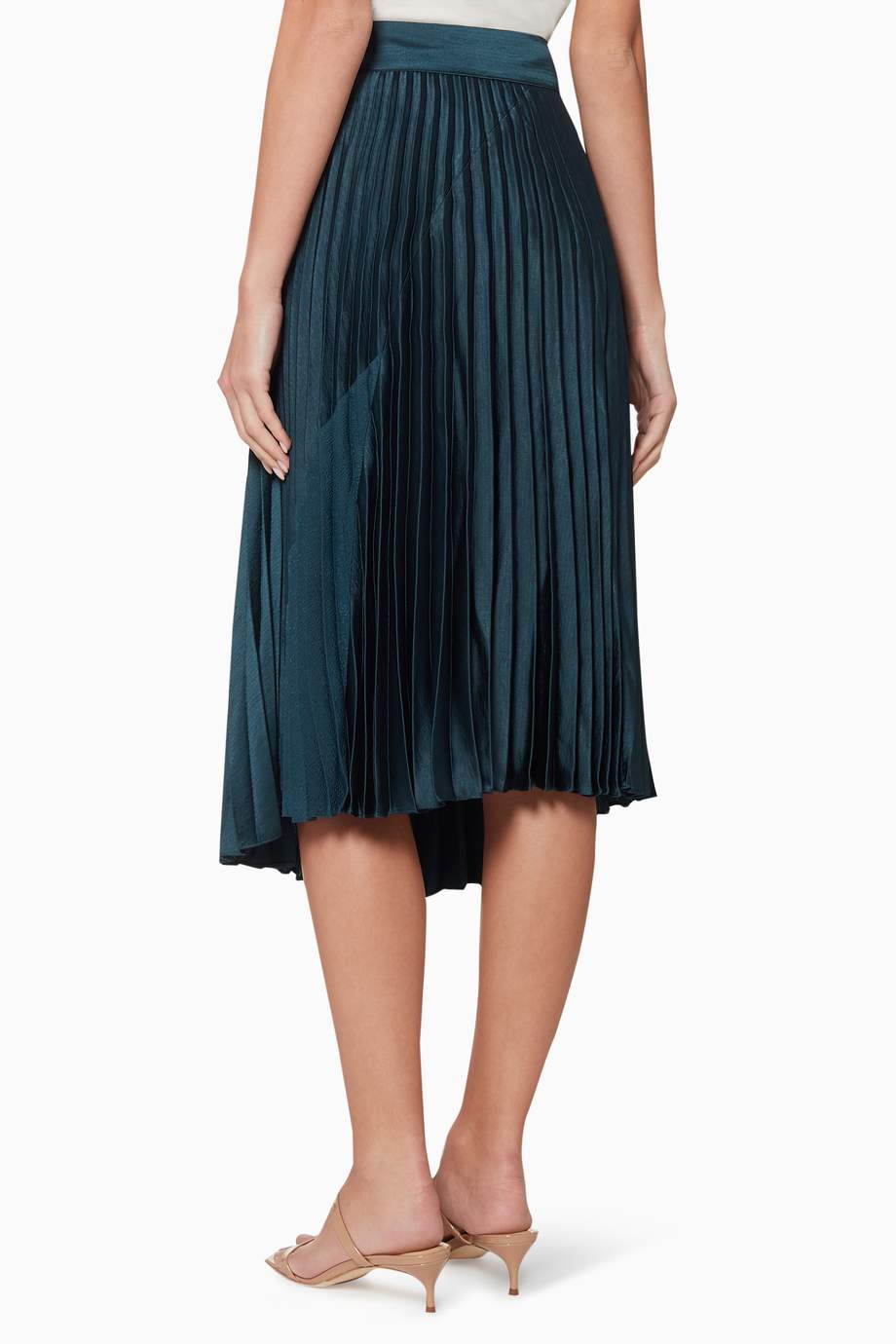 Shop Vince Blue Mixed Chevron Pleated Skirt for Women | Ounass UAE
