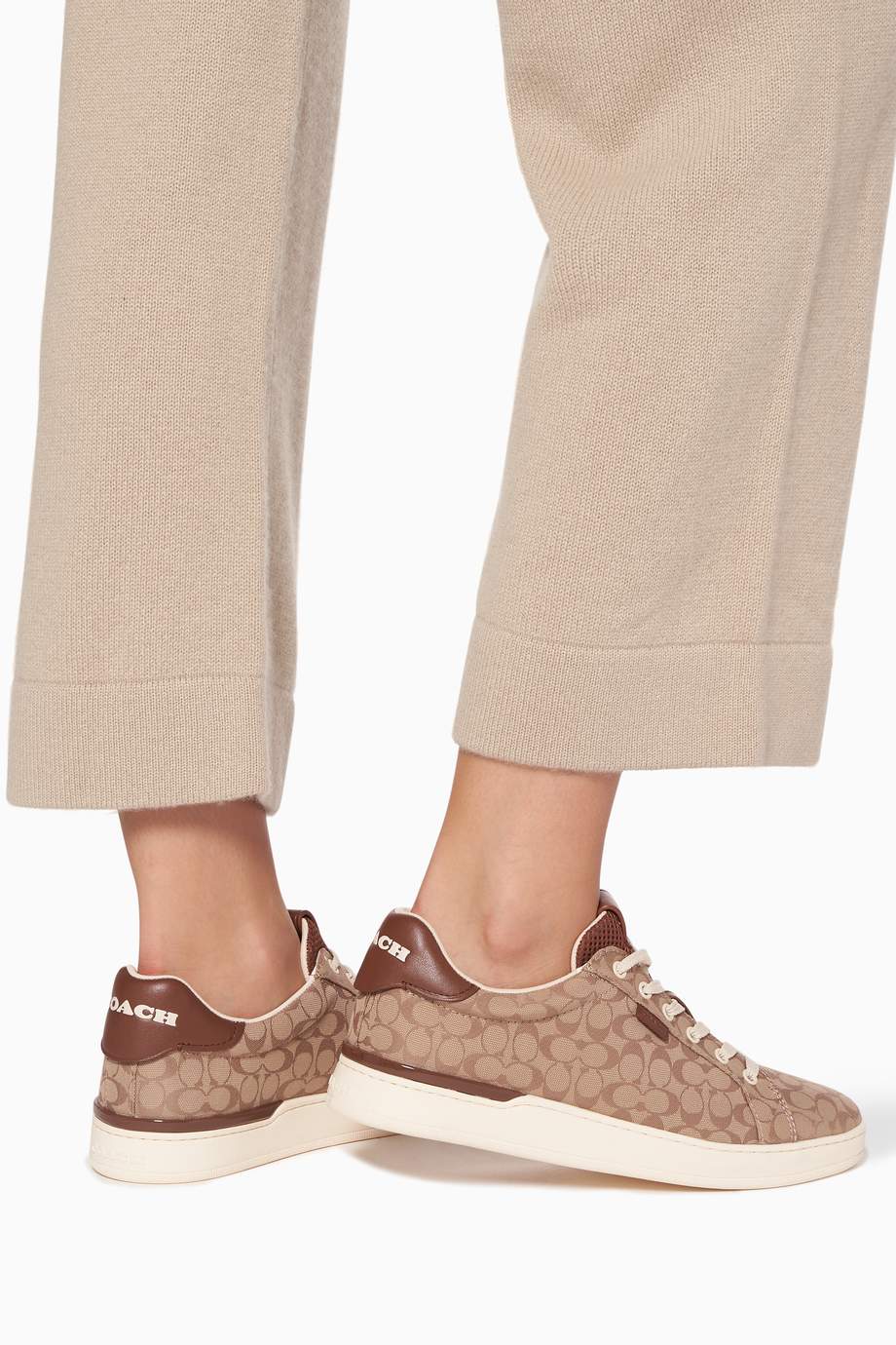 lowline signature sneaker coach