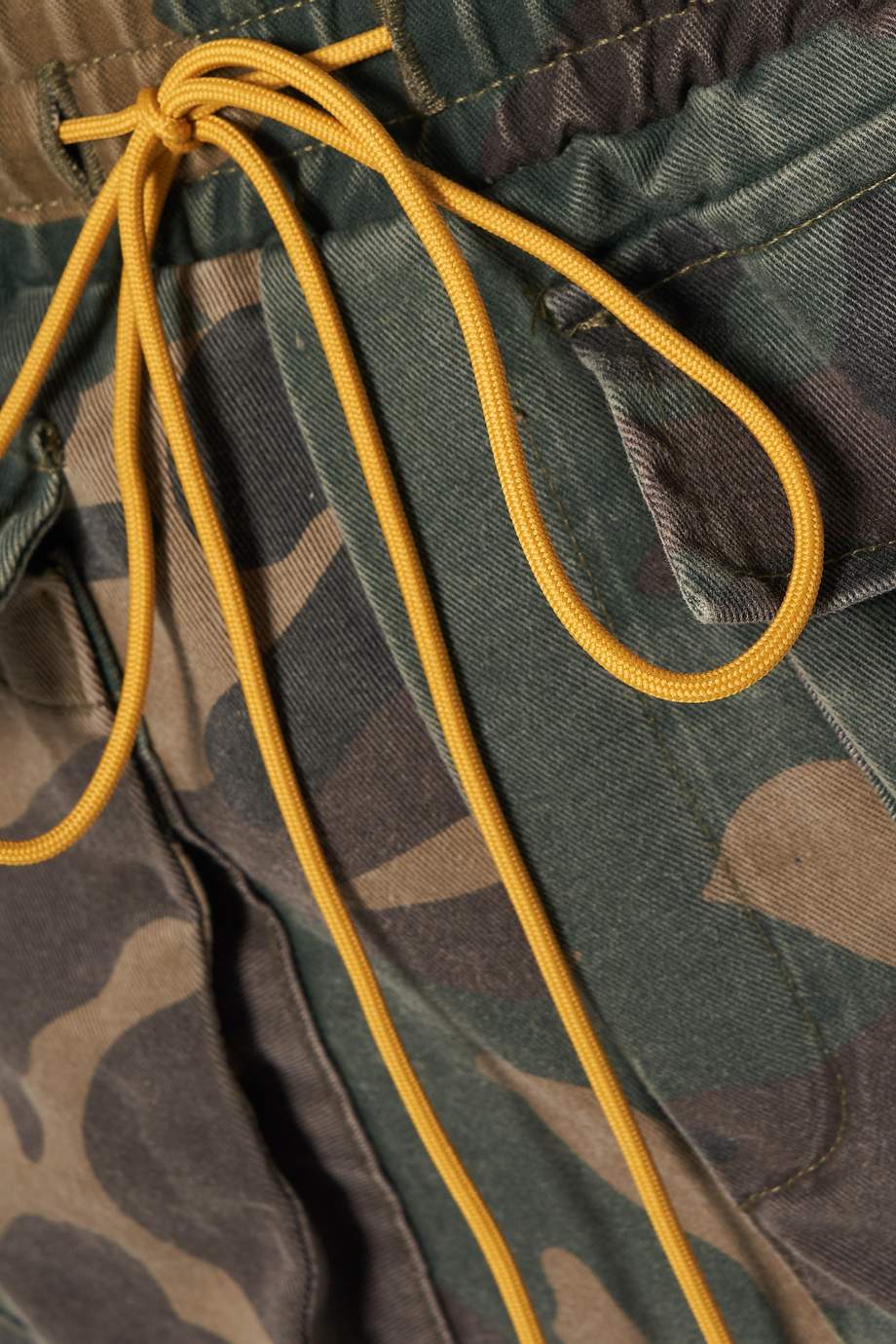 Shop Rhude Green Camouflage-Print Cargo Shorts for Men | Ounass UAE