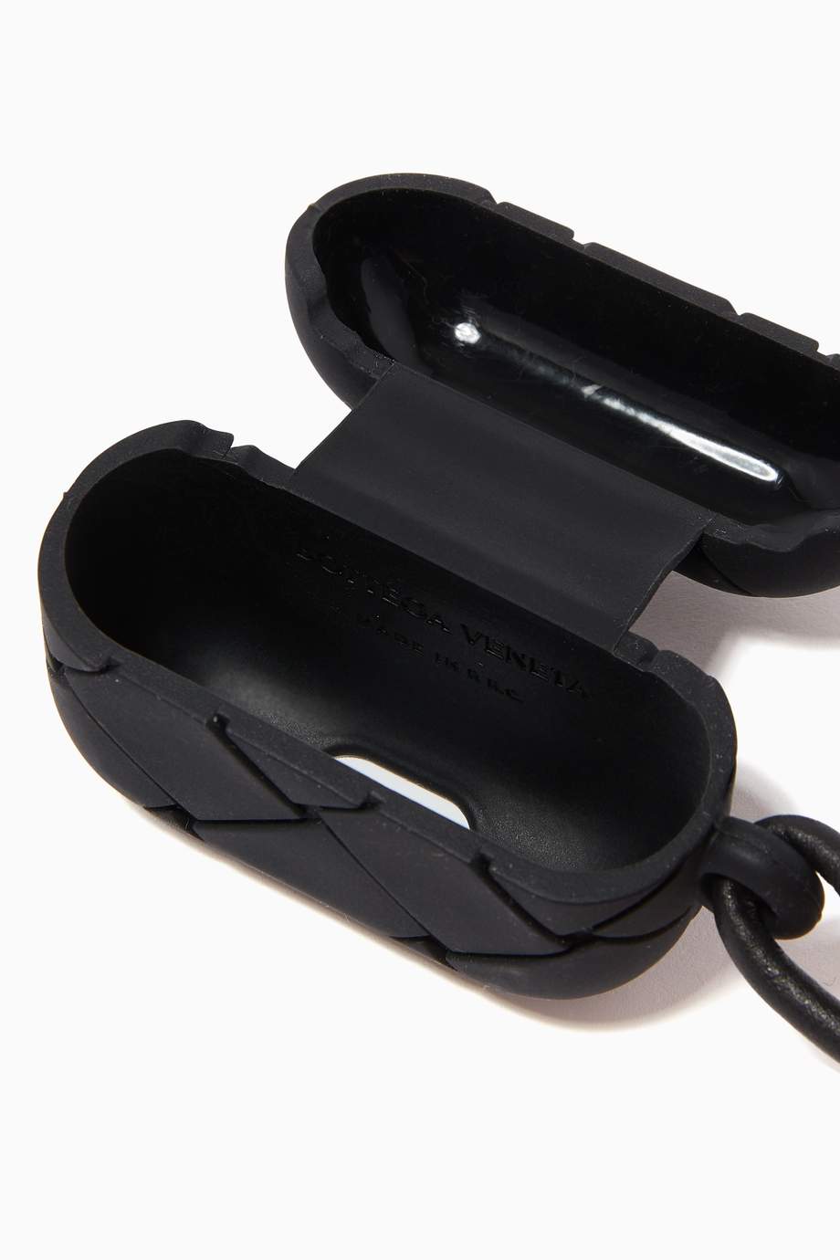 Shop Bottega Veneta Black AirPods Pro Case in Intrecciato Rubber for