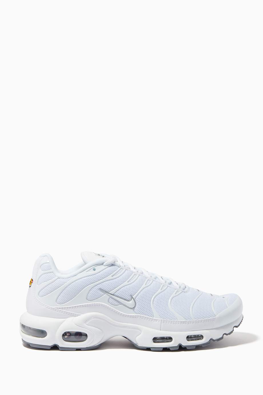 white nike air max plus men