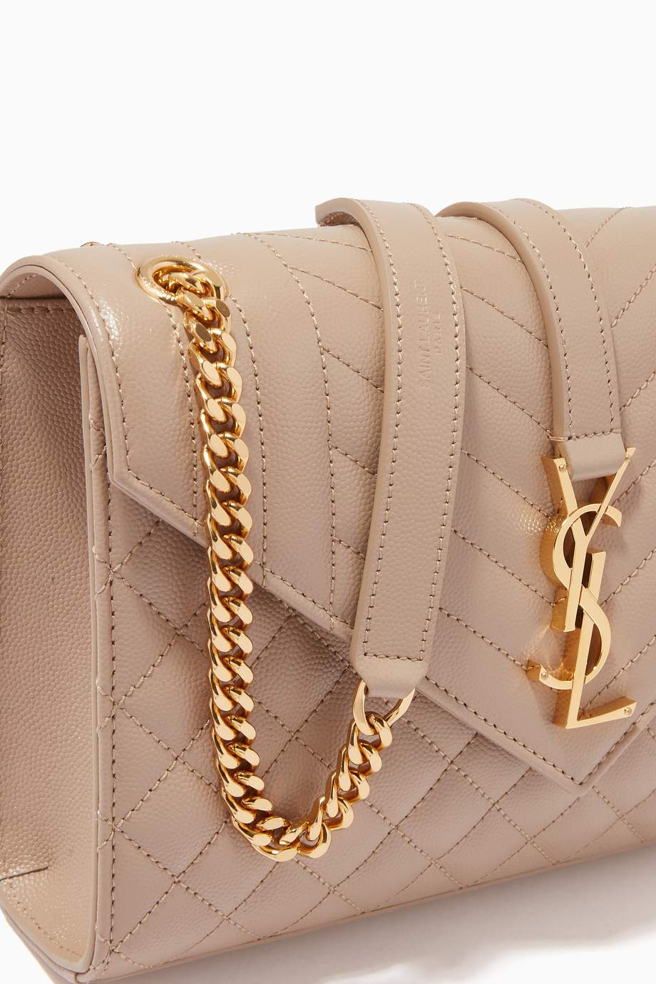 grain de poudre embossed leather