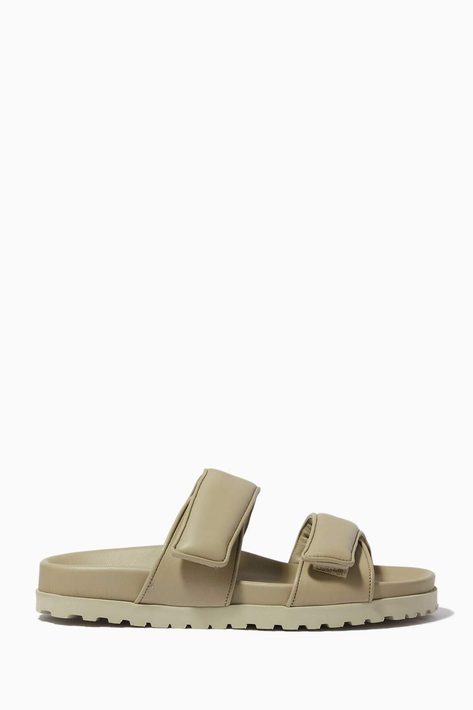 perni 11 sandals